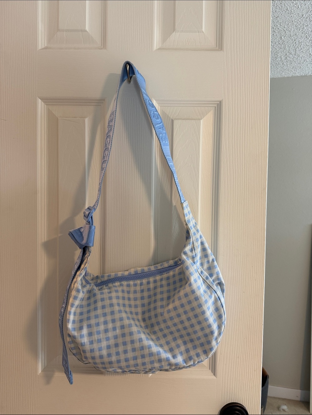 Light Blue Gingham Medium Shoulder Bag - Baggu